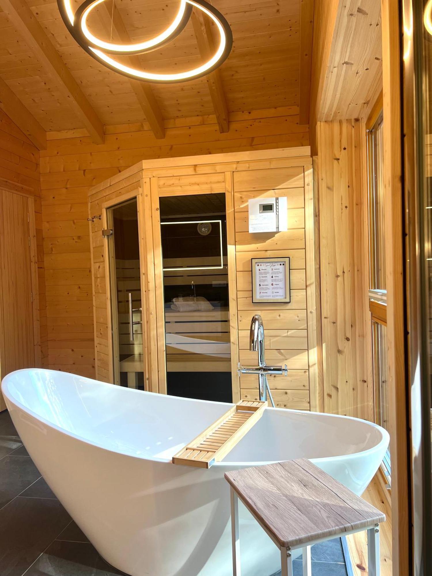 Netten Naturerlebnis Holz-Chalets Daun Eksteriør bilde