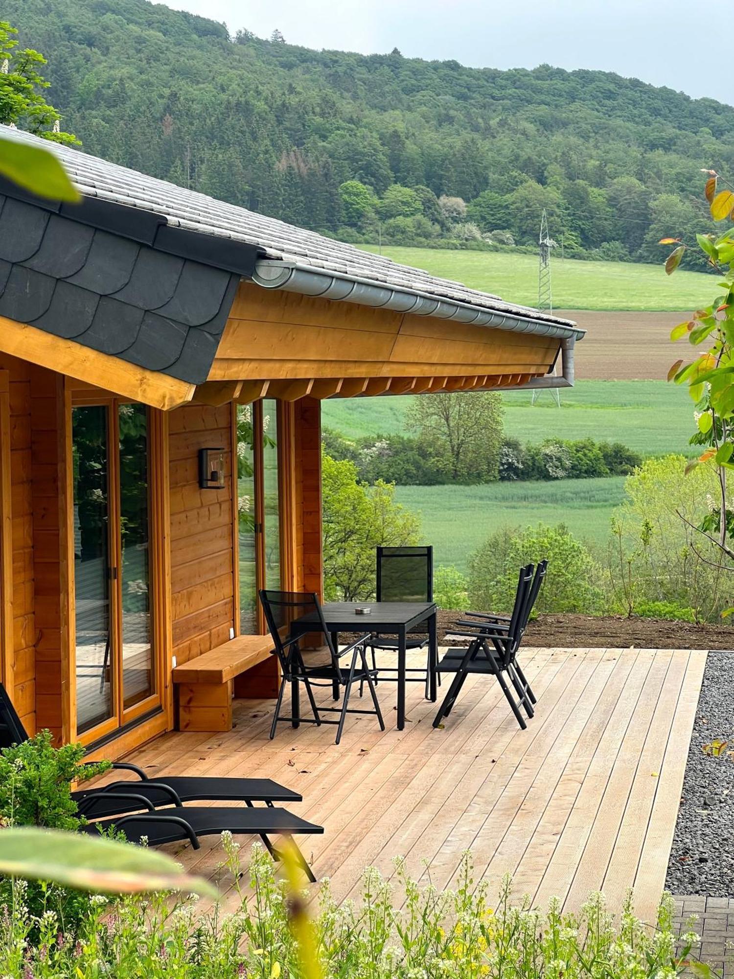 Netten Naturerlebnis Holz-Chalets Daun Eksteriør bilde